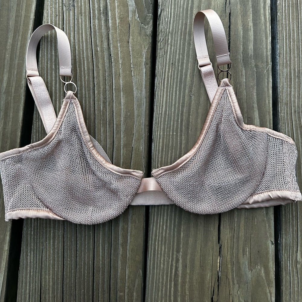 Victorias Secret Sexy Bra 34B